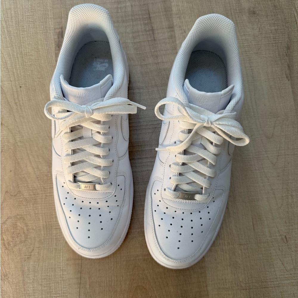Nike White Mesh Sneakers
